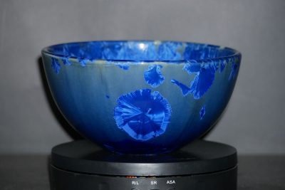 Grand bol en porcelaine bleu électrique