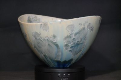 Grand saladier porcelaine avec courbe vert turquoise