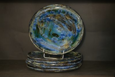 6 assiettes en grès artisanales bleues