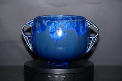 Bol avec anses en porcelaine 60 cl bleu nuit
