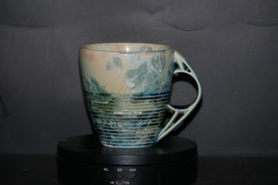 Tasse à rayures porcelaine vert d'eau