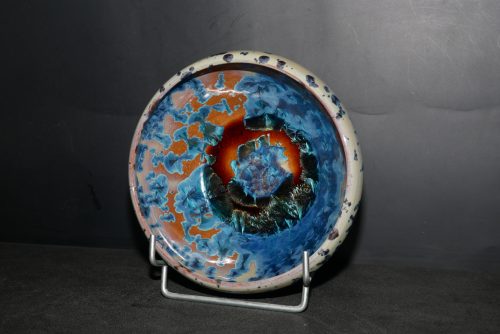 Jeu de 6 assiettes creuses en grès marron cristaux bleus