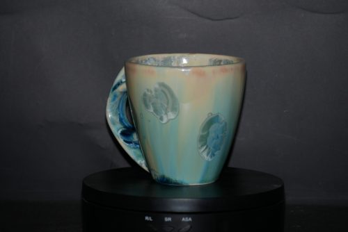 Tasse en porcelaine vert d'eau