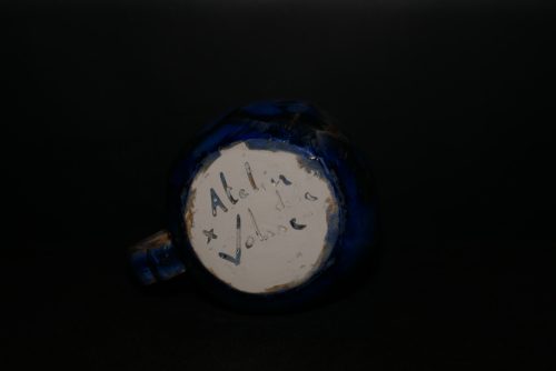 Tasse porcelaine anse ronde et carré bleu intense