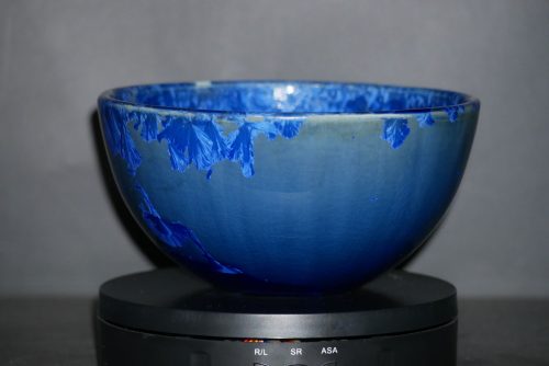 Grand bol en porcelaine bleu électrique