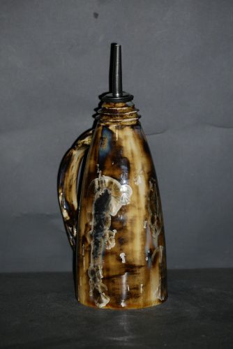 Huilier en grès noir cristaux blanc 6 cl