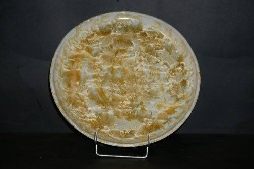 6 assiettes artisanales en grès blanc cristaux jaunes