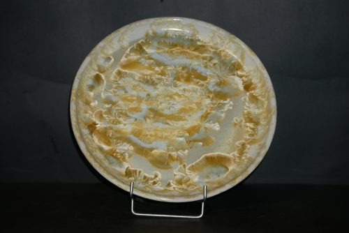 6 assiettes artisanales en grès blanc cristaux jaunes