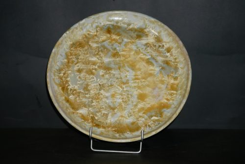 6 assiettes artisanales en grès blanc cristaux jaunes
