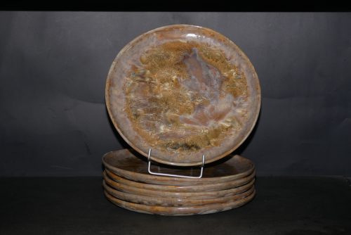 6 assiettes artisanales en grès marron