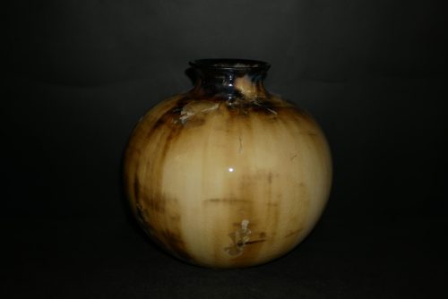 Vase boule en grès noir cristaux blancs