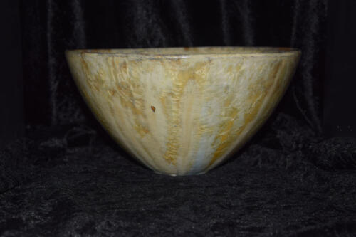 Saladier conique en grès jaune de Naples