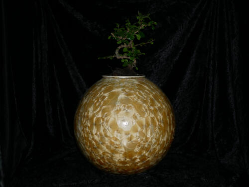 Pot à bonsaï en forme de la sphère jaune soleil