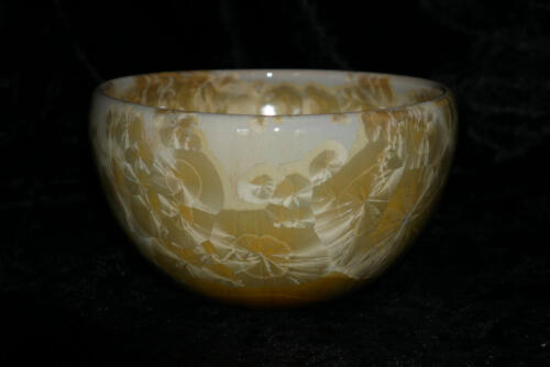 Grand bol en porcelaine jaune-soleil