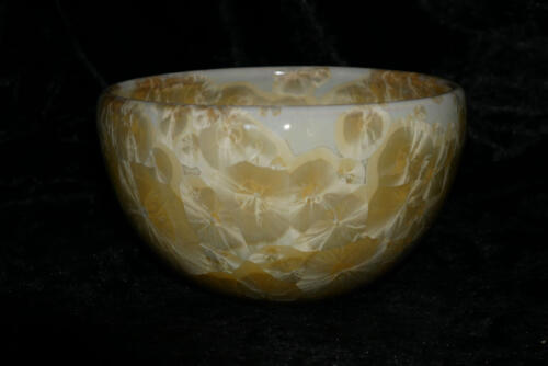Grand bol en porcelaine jaune-soleil