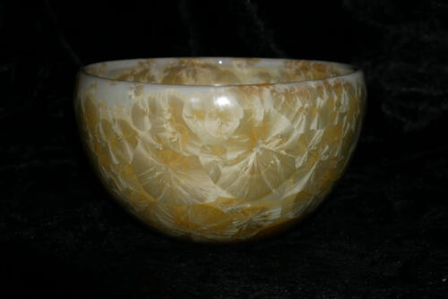 Grand bol en porcelaine jaune-soleil