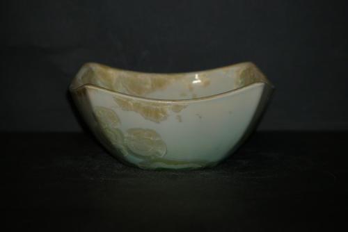 Coupelle carrée en porcelaine pour apéritif vert citron