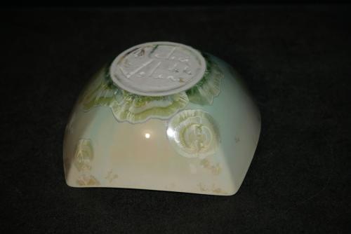 Coupelle carrée en porcelaine pour apéritif vert citron