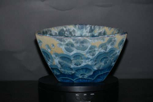 Petit saladier triangulaire en porcelaine gris vert
