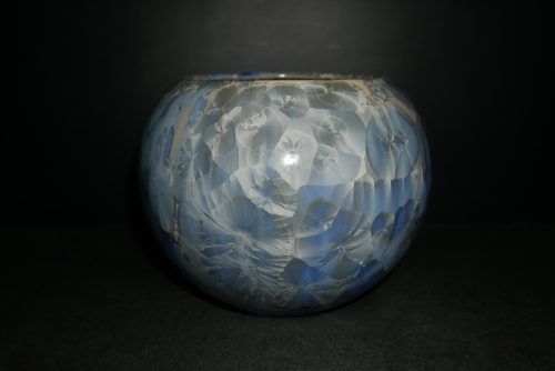 Vase sphérique en porcelaine cristaux gris bleus