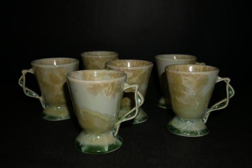 6 petits mazagrans avec anse vert citron