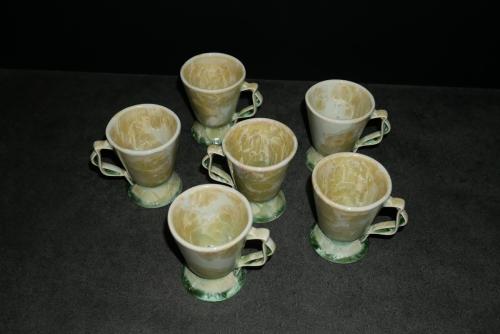 6 petits mazagrans avec anse vert citron