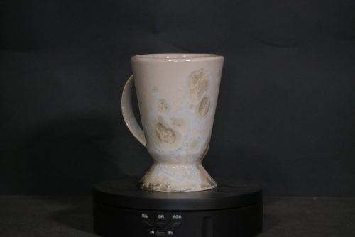 Mazagran avec anse en porcelaine ventre de biche 17cl