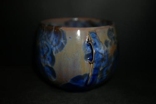 Bol avec anses en porcelaine 60 cl cristaux bleus intenses