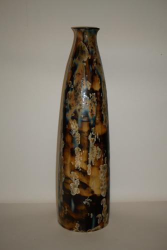 Vase bouteille en grès noir cristaux blancs 51 cm