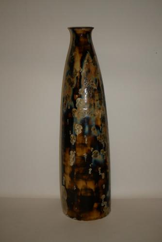 Vase bouteille en grès noir cristaux blancs 51 cm