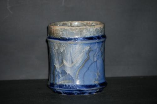 Tasse sans anse en porcelaine gris-bleu