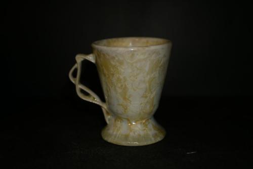 6 petits mazagrans en grès avec blanc jaune