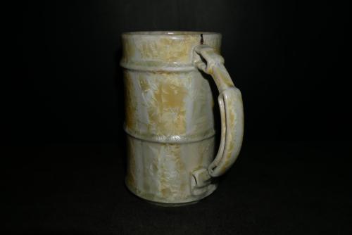 Chope à bière en grès blanc cristaux jaunes 60cl