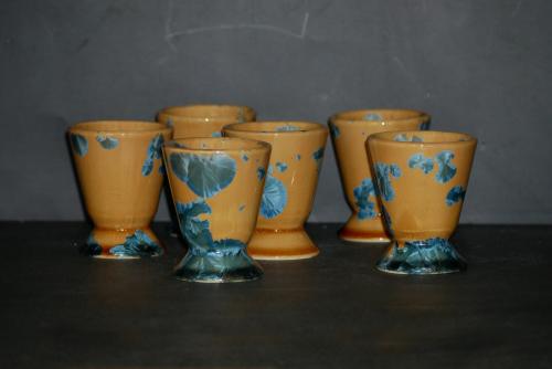 6 petits mazagrans orange cristaux bleu-vert