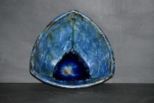 Petit saladier triangulaire en grès bleu 9 cm