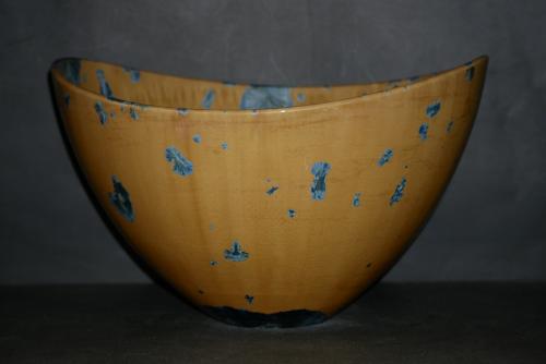 Grand saladier en porcelaine orange cristaux bleus