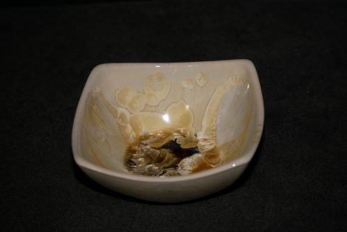 Coupelle en porcelaine jaune soleil