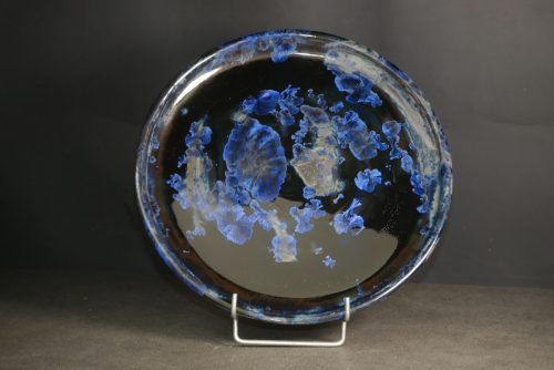 6 assiettes artisanales en grès bleu-nuit