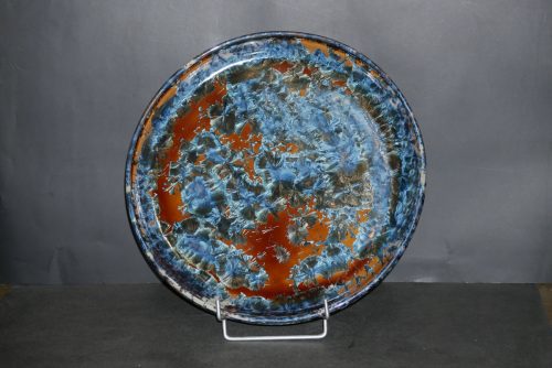 Plateau en grès marron cristaux bleus 36 cm