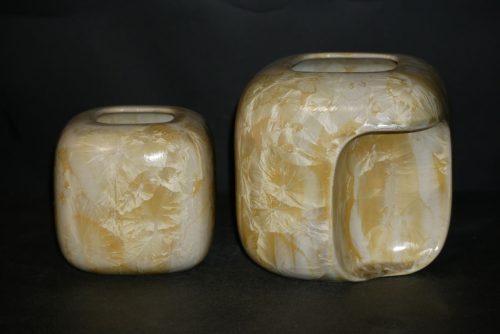 Double vases imbriqués carrés en porcelaine jaune soleil