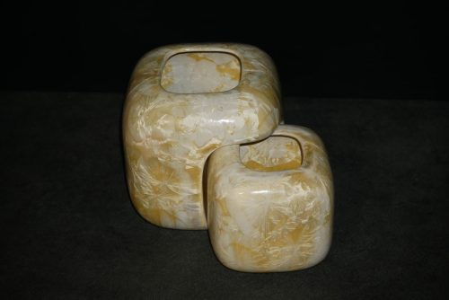 Double vases imbriqués carrés en porcelaine jaune soleil