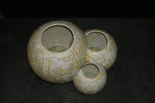 Triple vases boules imbriqués en grès blanc-jaune