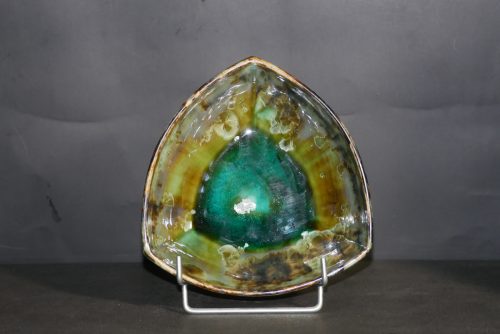 Coupelle triangulaire en grès vert olive