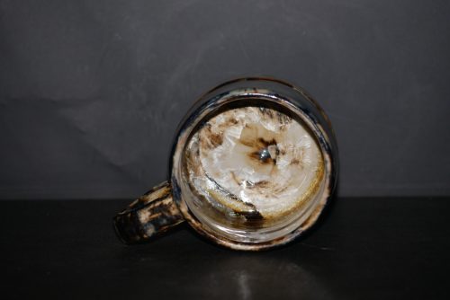 Tasse en grès noir cristaux blancs 45cl