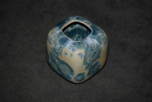Petit vase cube en porcelaine gris-vert métallisé 10 cm