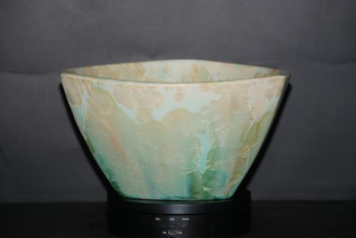 Saladier triangulaire en porcelaine vert citron