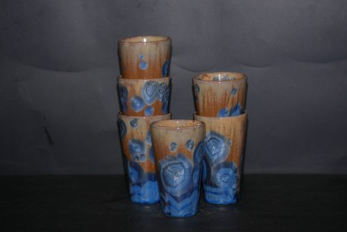6 tasses en porcelaine cristaux bleu intense