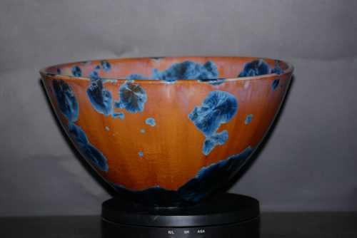 Saladier en porcelaine forme japonaises marron cristaux bleus