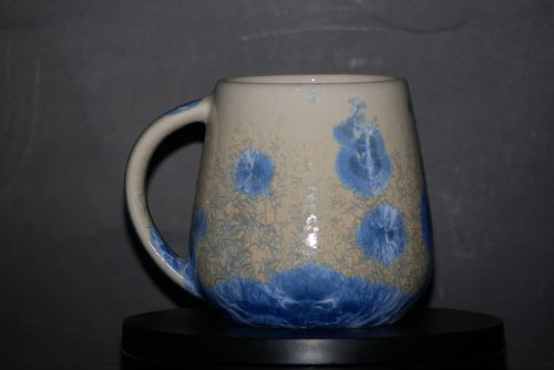 Tasse à thé en porcelaine cristaux bleu-ciel